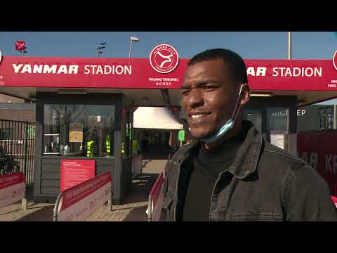 Reactie supporters na afloop van Almere City FC - Cambuur Leeuwarden