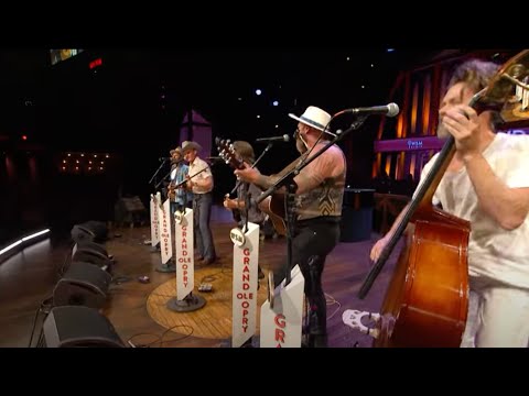 Hogslop String Band - Steady Hand (Grand Ole Opry Debut)