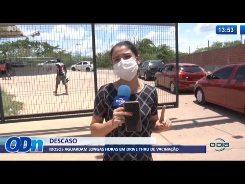 Idosos aguardam longas horas em Drive Thru de vacinacão 15 10 2021