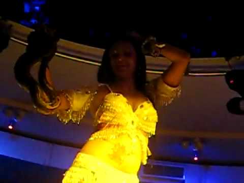 Shahara belly dancer snake charmer - London from Entertain Etc
