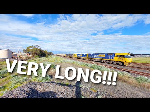 RARE ACTION - VERY LONG FREIGHT TRAIN AT ALTONA!!!