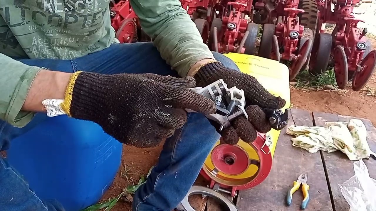 REVISANDO E REGULANDO PLANTADEIRA PANTHER SM 7000 VENCE TUDO PARA PLANTAR O MILHO 2022 🌽