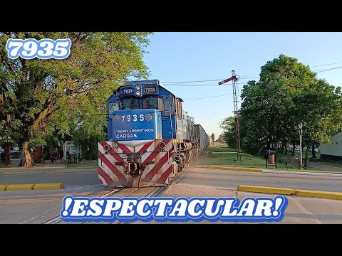 LOCOMOTORA 7935 POR MOCORETA 23/10/25