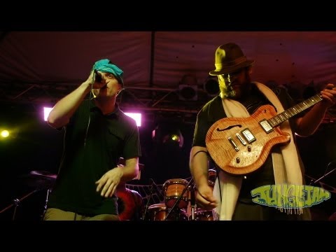 Jungle Jam House Band pt.2 - Boogie On Reggae Woman - Super Jam