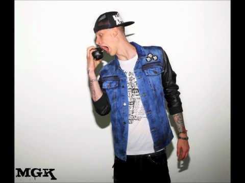 Wonderland Remix (feat. Sonyae Elise) - Machine Gun Kelly