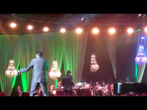 Tony Hadley (Spandau Ballet) Suspicious minds (Elvis Presley) live at Max Proms 13-12-15