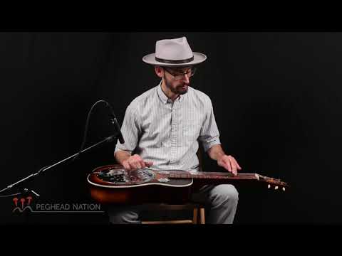 Mike Witcher Performs "Shenandoah" for Peghead Nation