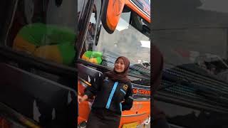 Download lagu STORY WA BUS SJM Trans RATU MAHER/BATOSAI FULL MENGULAR 🐍😱 TERBARU 2022 ~|~🚌🚌 mp3