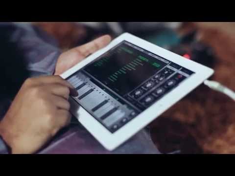 Desh Thillana - Carnatic music on iPad 1st time ever by Navneeth Sundar - Animoog App