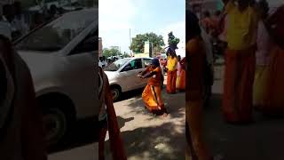 preview picture of video 'மேல்மலையனூர் அங்காளியம்மன் சாமி ஆட்டம்'