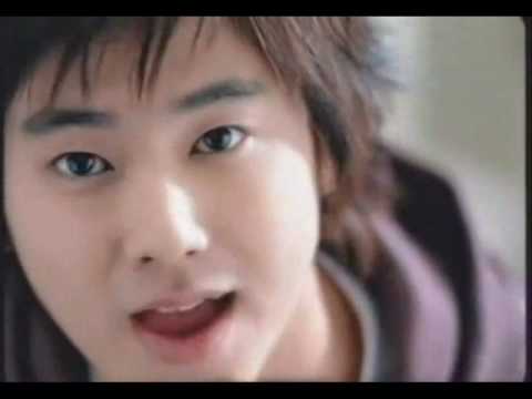 DBSK's Hug MV played with D-NA's Admiring Boy