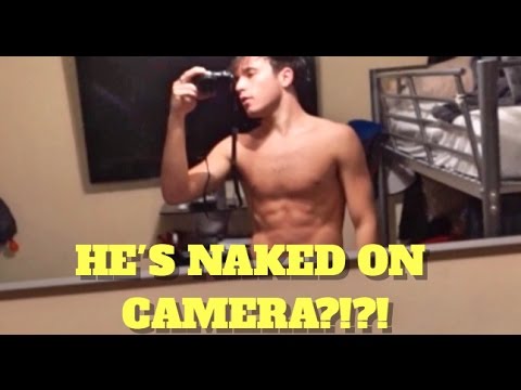 彼は裸だ...オン・カメラ！ (HE'S NAKED... ON CAMERA!!)