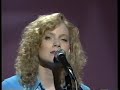 Kelly Willis – I Don't Want To Love You But I Do   Nashville Now 1990