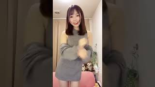 どんどん脱げていく、、【tiktok】