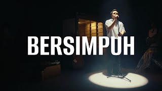 Download lagu Moving In with Nadhif : bersimpuh (Album Live Performance) mp3 Download lagu Moving In with Nadhif : bersimpuh (Album Live Performance) mp3