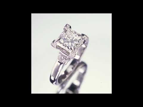 2.11 carat Princess Cut Diamond 14k White Gold Solitaire Engagement Ring Size 5