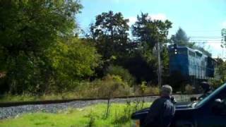 preview picture of video 'Pennsburg Train Ride 10/11/2009 (Palm RailRoad Crossing)'
