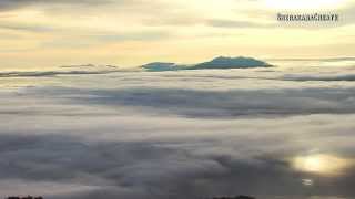 preview picture of video '津別峠の雲海 - 津別町 2013 Sea of Clouds in Tsubetsu Pass'