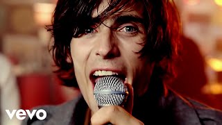 Kadr z teledysku Gives You Hell tekst piosenki The All-American Rejects