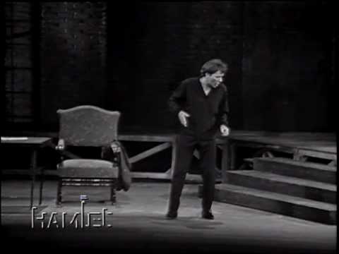 Video thumbnail for Hamlet Act 2 Scene 2