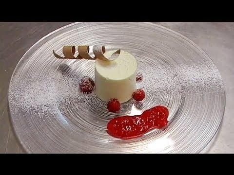 Ricette Dolci: Bavarese cioccolato bianco e lamponi_uChef.it