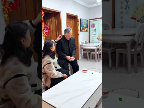 有时候全神贯注十不行的，要眼观六路耳听八方，才有可能百战不殆！#funny #comedy #movie #shorts
