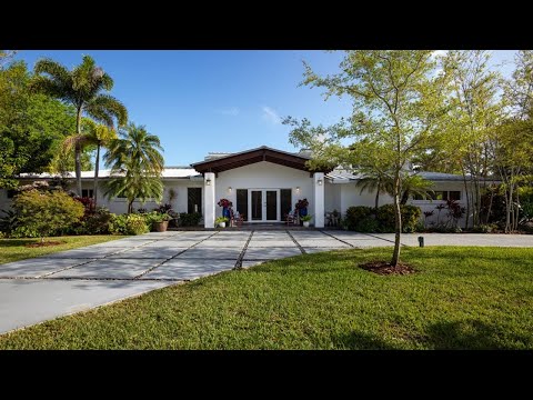Property Showcase | 6460 SW 111th Dr, Pinecrest