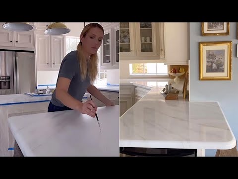 Watch This Interior Designer Transform Her Countertops Into Fake Marble With This Surprisingly Impressive Hack