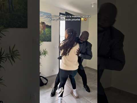 Ma femme veut un câlin… moi je fonce voir mon bébé😭💀 #Viral #humor #fyp #family #baby #love #papa