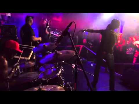 Papemannn drums jahvolutionband backing Turbulence