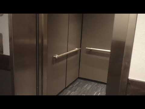 137. Another Otis Series 5 Hydraullic Elevator At Great Wolf Lodge, Concord NC