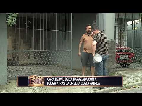 Pegadinha do João Kléber devolvendo a forma de bolo para marido