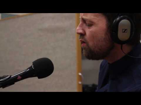 Blue Rose Code performs Pokesdown Waltz on The Blue of the Night