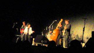 Wanda Jackson - Heartbreak Hotel