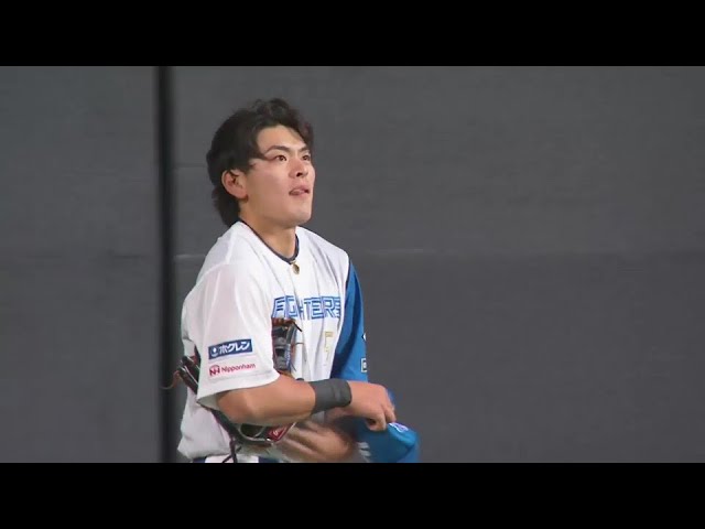 【3回表】フェンス恐れず!! ファイターズ・野村佑希 投手を助ける好守備を魅せる!! 2025年3月23日 北海道日本ハムファイターズ 対 東京ヤクルトスワローズ