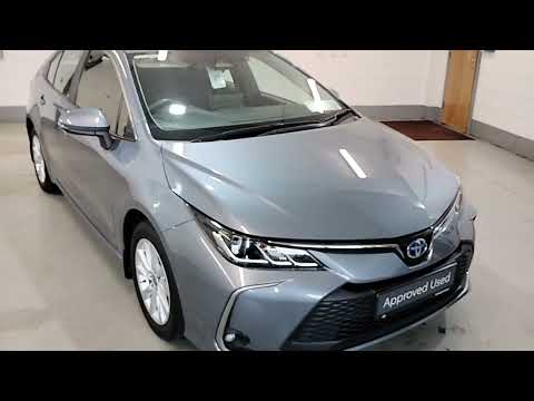 Toyota Corolla LUNA SALOON HYBRID - Image 2