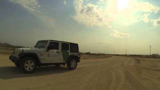 preview picture of video 'Empty Rubicon Jeep, U.S. Border Patrol parks Scarecrow in Wellton, Arizona,  GP015818'