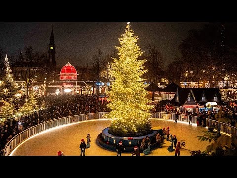 Video Thumbnail: Tivoli in Kopenhagen eröffnet die Weihnachtssaison mit über einer Million Lichtern