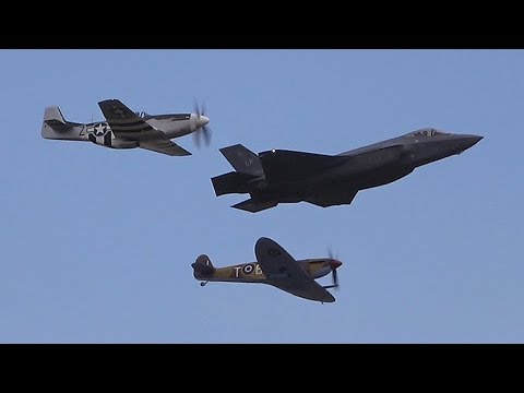 HERITAGE FLIGHT F-35 Lightning - P-51 Mustang - Spitfire