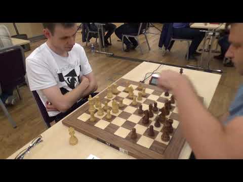 🦉 Navara shows ingenious tactical skills spending no time: Navara - Fedorchuk, Tal memorial blitz