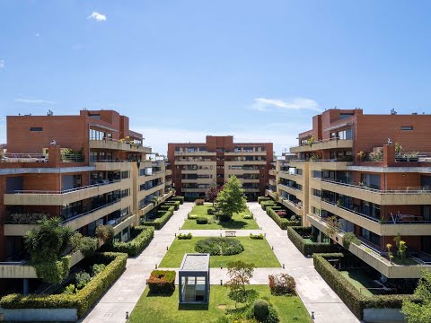 68 Rua De Aurelio Paz Dos Reis | Porto, Portugal - The Agency