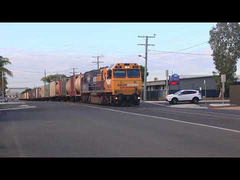 Australian Trains - Street Running on Denison, 23rd June 2018