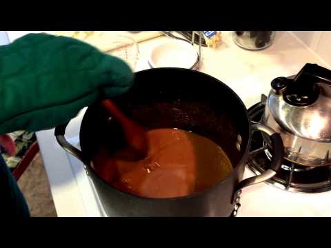 How to Make Gumbo Roux From Scratch