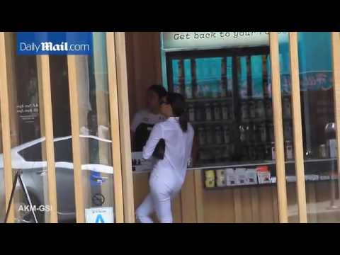 Eva Longoria in an all white summertime outfit getting juice in LA | Daily Mail Online