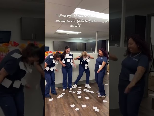 Vídeo relacionado con Genuine Fred Unmentionables Sticky Notes, juego de dos divertidos diseños de ropa interior, 75 hojas cada uno, regalo divertido para la oficina, graduación, vuelta a la escuela