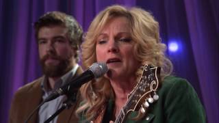 Rhonda Vincent - Kentucky Borderline - Original Broadcast on the  Dolly Parton Telethon