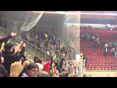 Et c'est Kloten qui suce la banane ! Lausanne HC vs Kloten Flyers 14.09.13