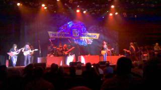 Nick Williams with The Doobie Brothers at The Ryman "Don't Start Me Talkin"