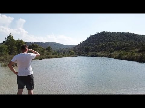 download lagu mp3 mp4 John Knows, download lagu John Knows gratis, unduh video klip John Knows