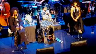 Dee Dee Bridgewater, Dianne Reeves &amp; Esperanza Spalding - live at Apollo Theater